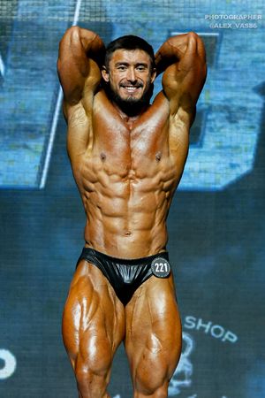 CLASSIC PHYSIQUE +178